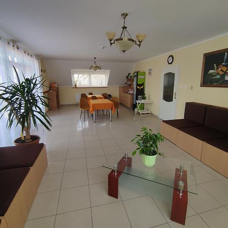 Invest Vendeghaz Bed & Breakfast Егер Екстериор снимка