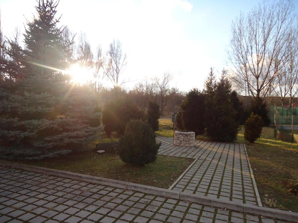 Invest Vendeghaz Bed & Breakfast Егер Екстериор снимка